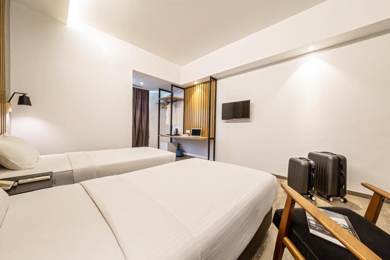 Thy Executive Hotel Johor Bahru Kültér fotó
