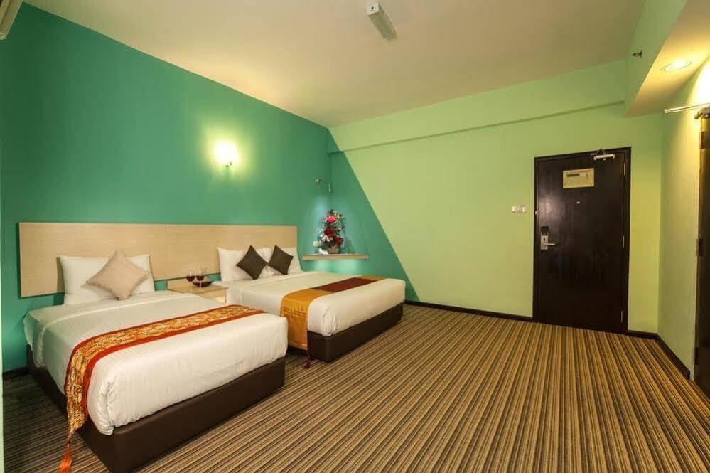 Thy Executive Hotel Johor Bahru Kültér fotó