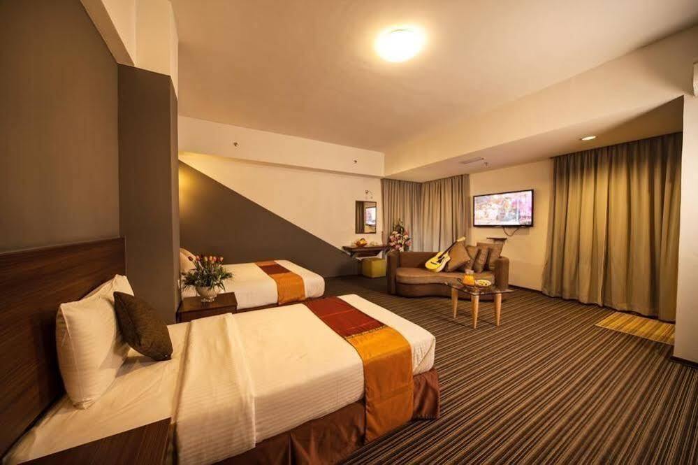 Thy Executive Hotel Johor Bahru Kültér fotó